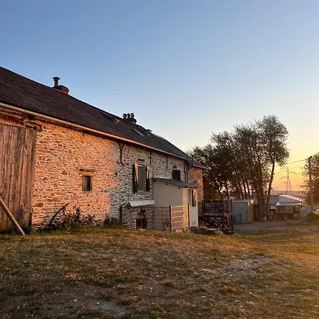 Au Bout Du Chemin 4* Réquista