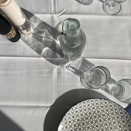 Konukevi Au Bout Du Chemin 4*