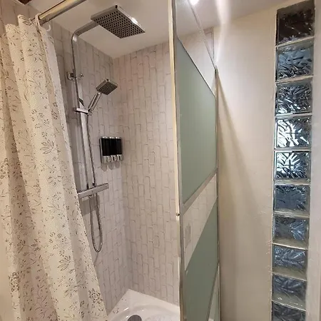 Au Bout Du Chemin Guest house Requista